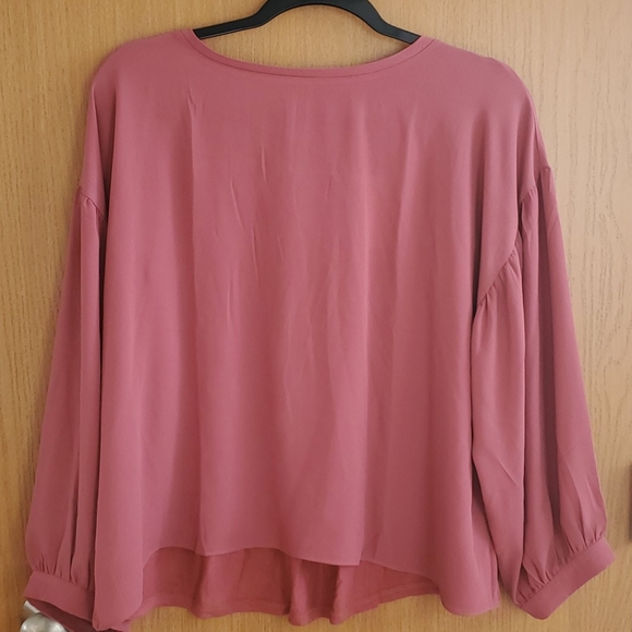 LOFT Tops - Loft blouse
